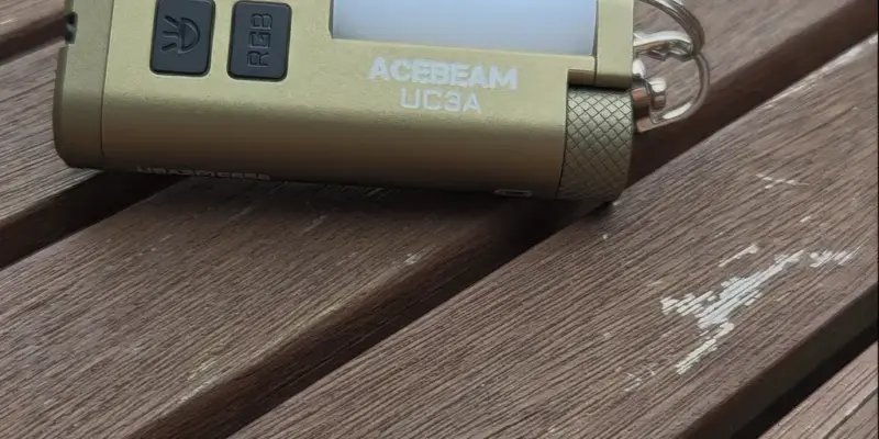 Acebeam UC3A im Test 2026: Kleine EDC-Taschenlampe für Auto und Krisenvorsorge